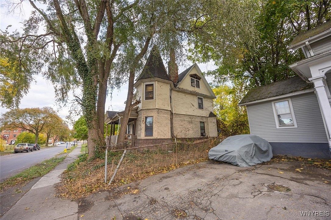 33 Emerson St Rochester, NY 14613 - Thumbnail 5