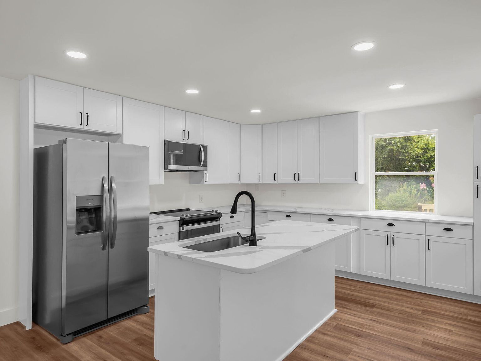 815 Corona St Durham, NC 27707 - Thumbnail 5