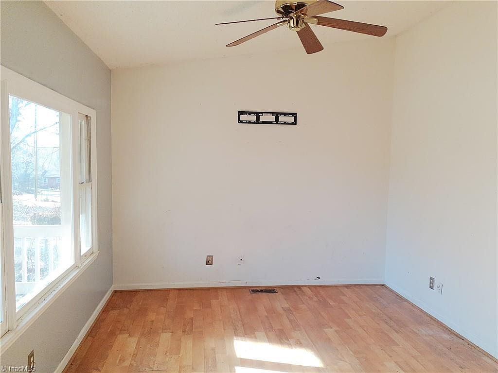 4605 Oak Park Dr Pfafftown, NC 27040 - Thumbnail 5