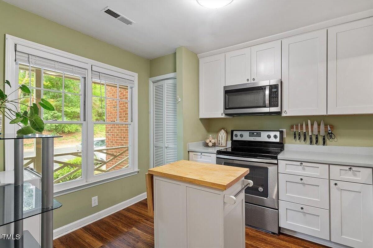 4617 Fawnbrook Cir Raleigh, NC 27612 - Thumbnail 5