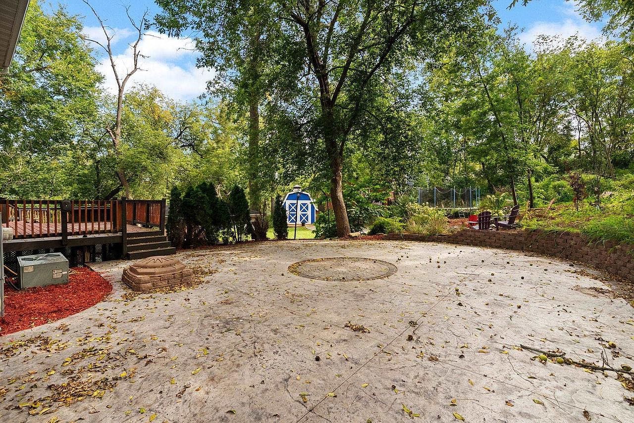 222 Grove St Ridgeway, WI 53582 - Thumbnail 5