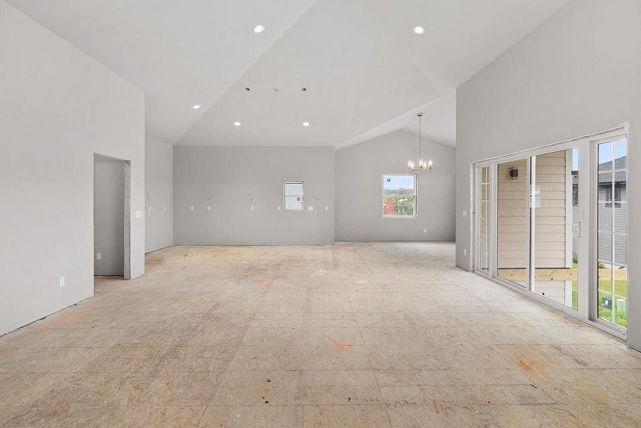 2316 Lonnie Ln Sun Prairie, WI 53590 - Thumbnail 5