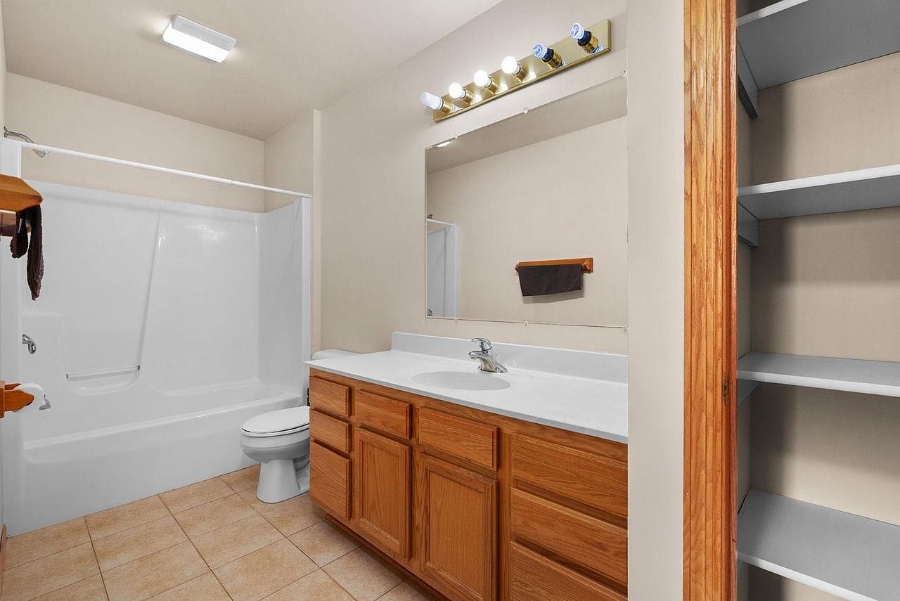 2015 Nighthawk Ln Sauk City, WI 53583 - Thumbnail 5