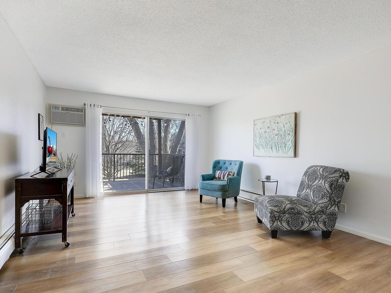 2800 Hillsboro Ave N APT 220 New Hope, MN 55427 - Thumbnail 5