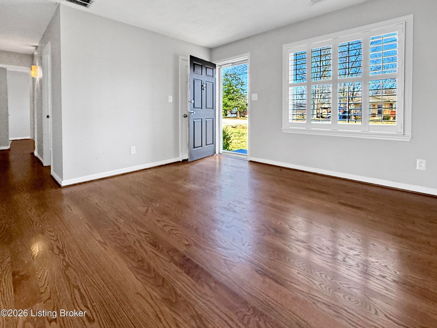 6103 Herron Ct Louisville, KY 40229 - Thumbnail 5