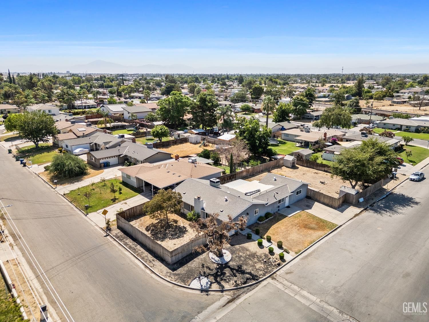 10429 Enger St Bakersfield, CA 93312 - Thumbnail 5