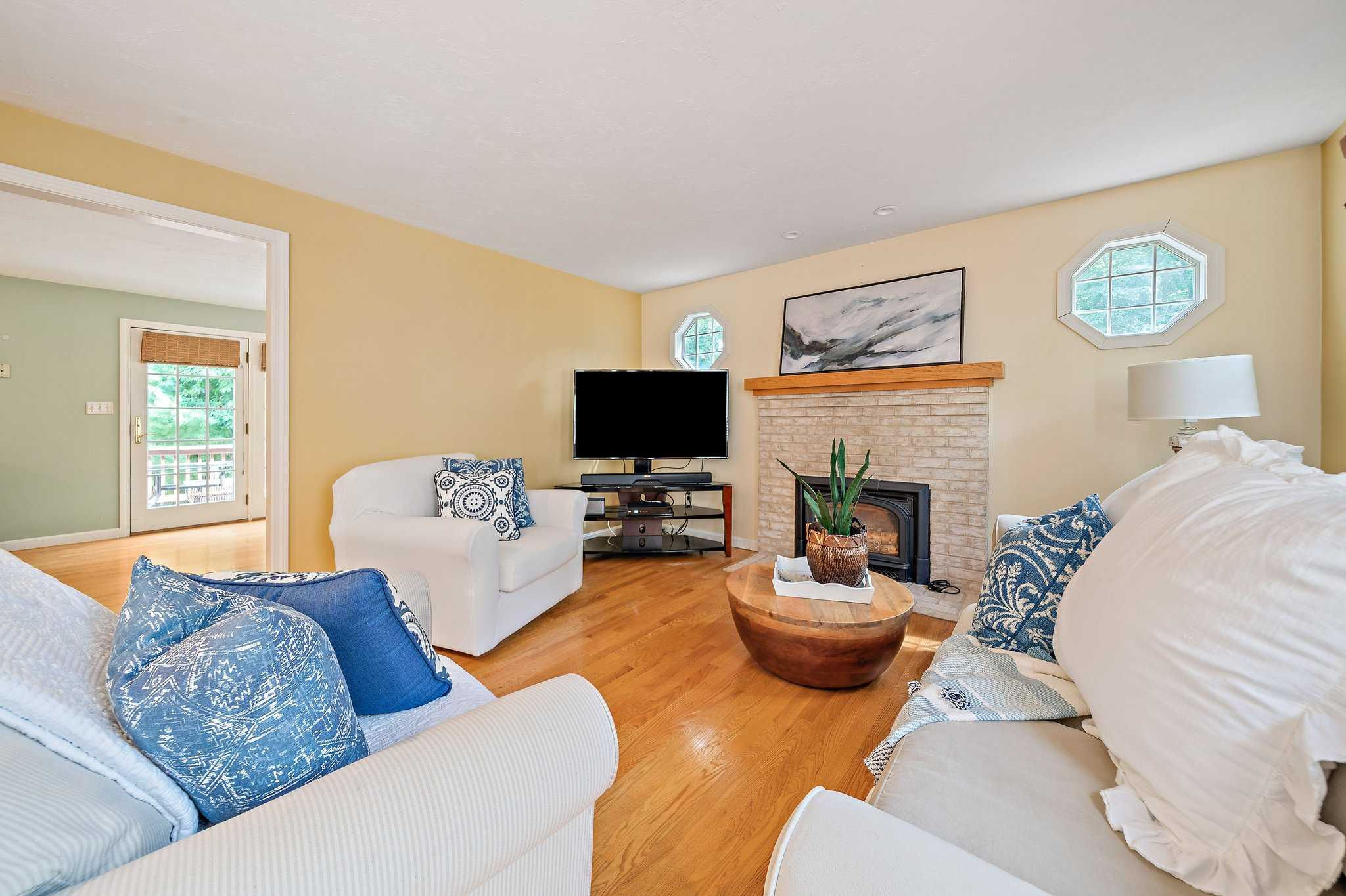 25 Virginia Drive, Hanover, MA, USA, 2339 - Thumbnail 5