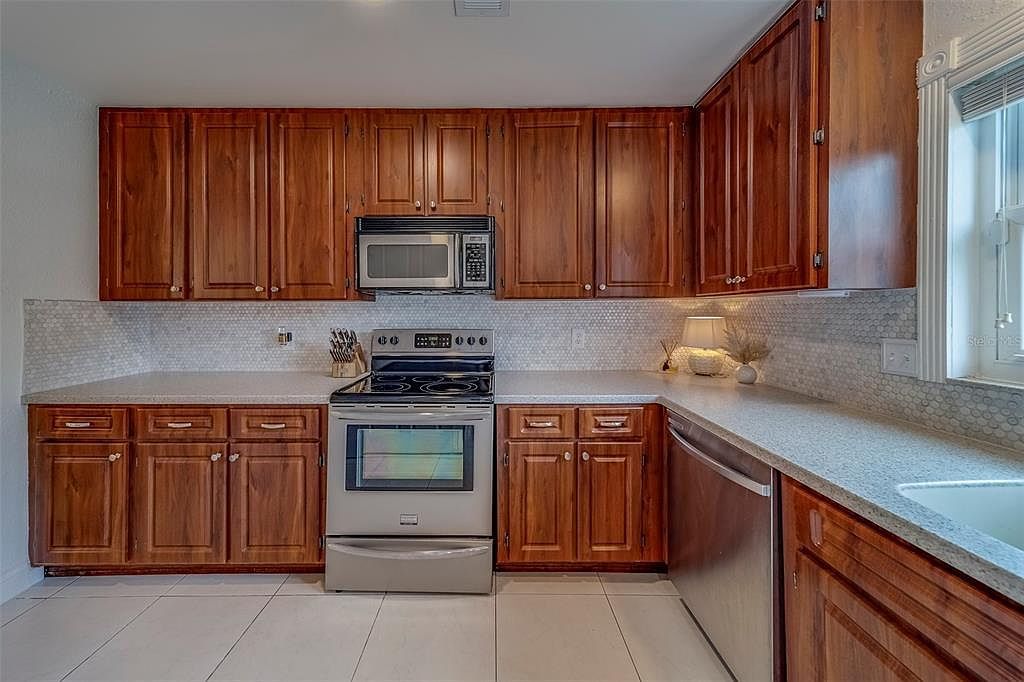 2700 Bayshore Blvd APT 588 Dunedin, FL 34698 - Thumbnail 5