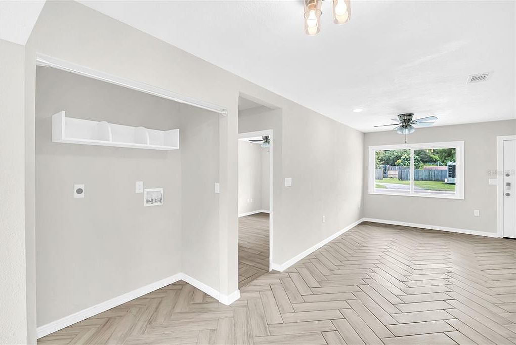 1936 N Betty Ln Clearwater, FL 33755 - Thumbnail 5