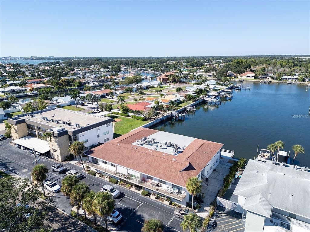 3753 46th Ave S APT 6 Saint Petersburg, FL 33711 - Thumbnail 5