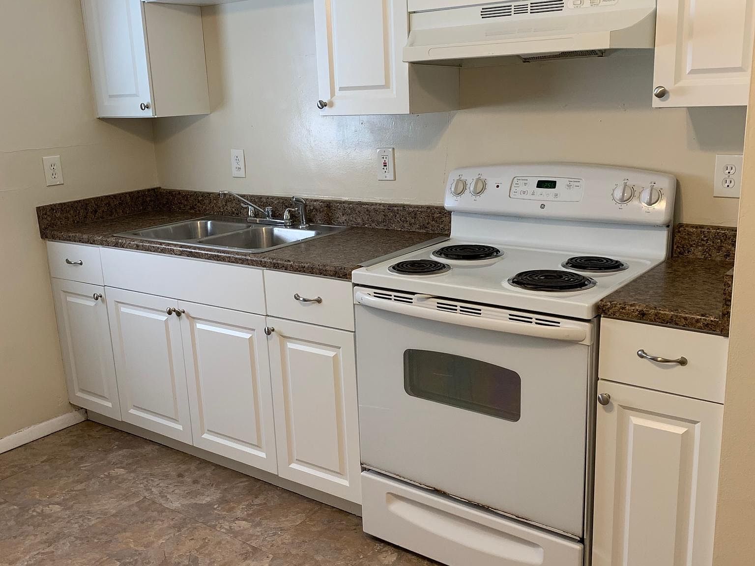 1185 Granada St Clearwater, FL 33755 - Thumbnail 5