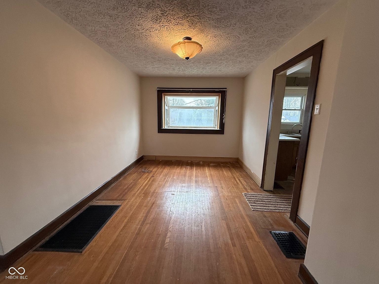 801 E Markwood Ave Indianapolis, IN 46227 - Thumbnail 5