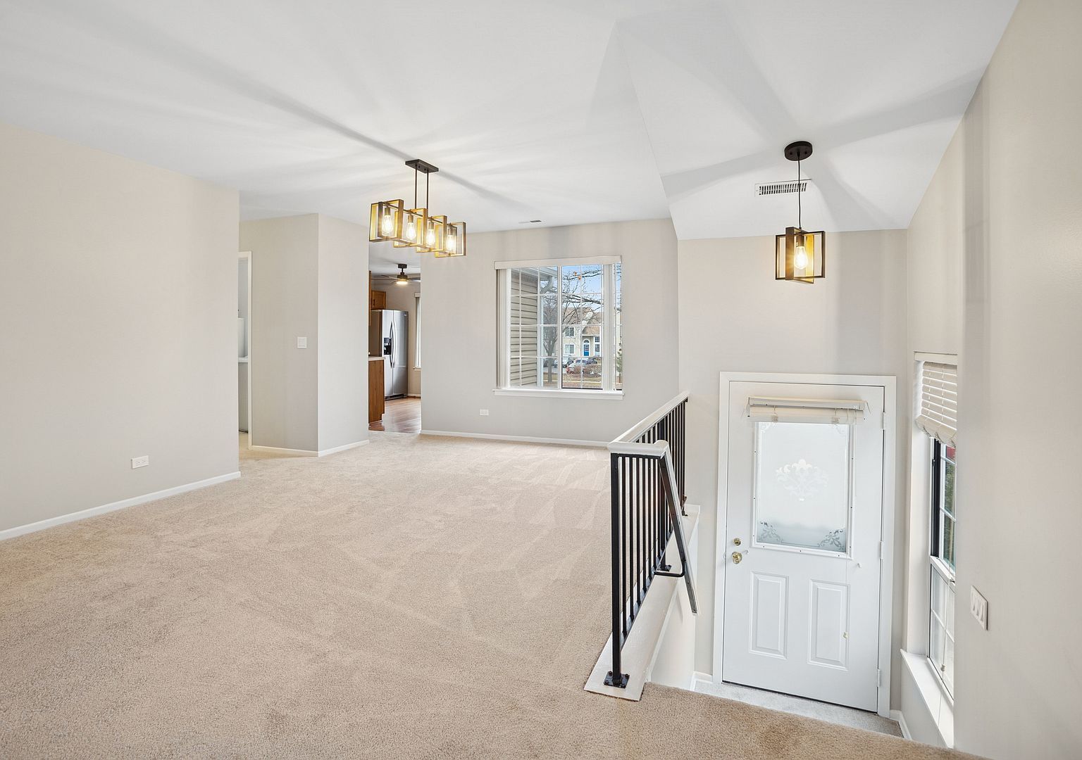 1975 Windsong Dr Schaumburg, IL 60194 - Thumbnail 5