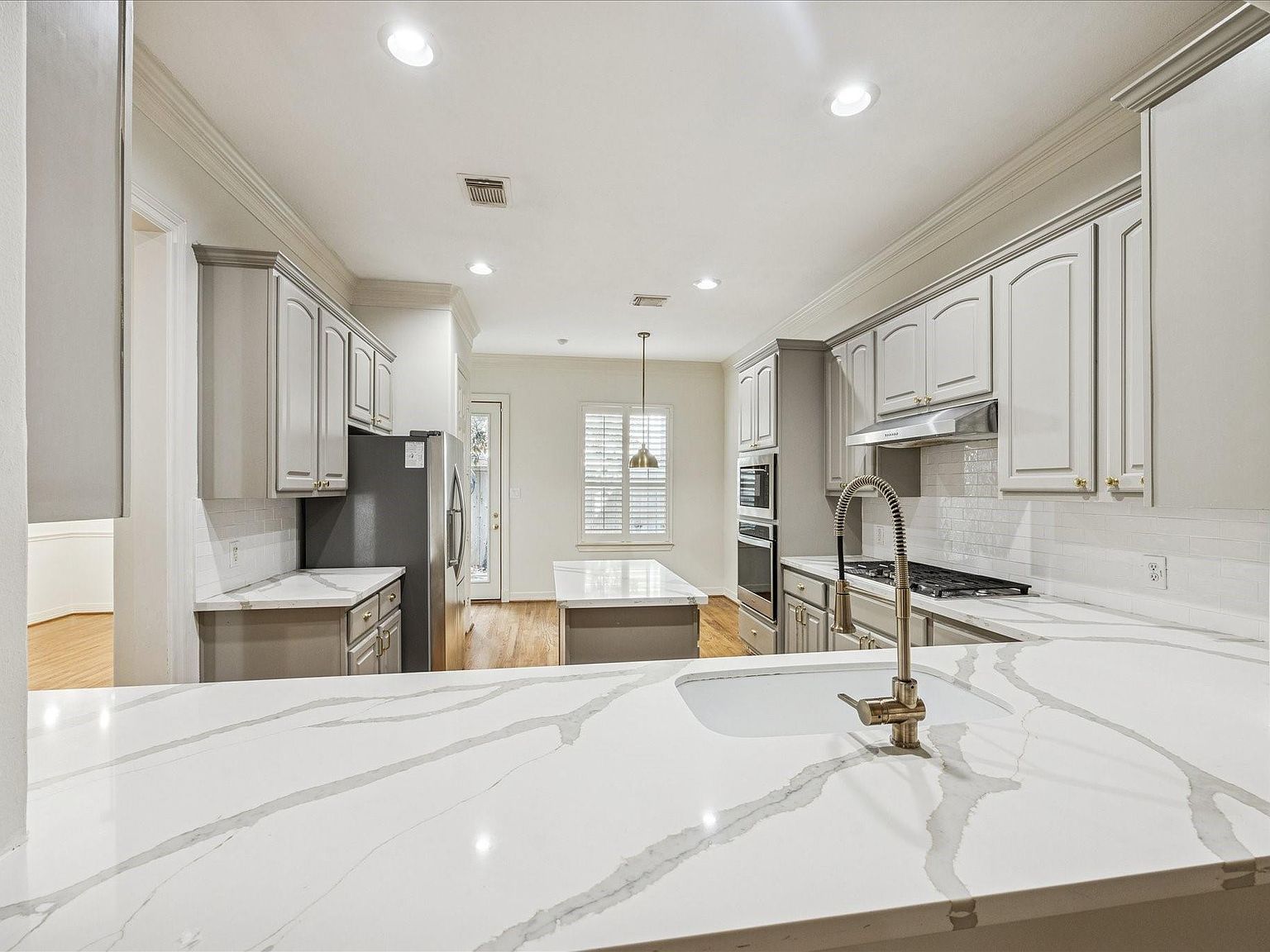 3106 Heritage Creek Ter Houston, TX 77008 - Thumbnail 5