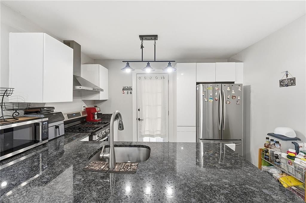 47 Andover St North Providence, RI 02904 - Thumbnail 5