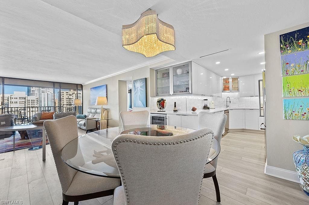 4005 Gulf Shore Blvd N APT 1205 Naples, FL 34103 - Thumbnail 5