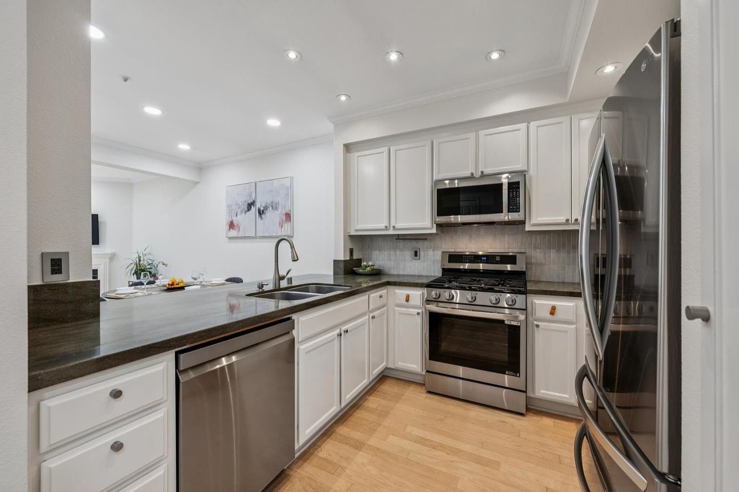 600 Willow Rd UNIT 8 Menlo Park, CA 94025 - Thumbnail 5