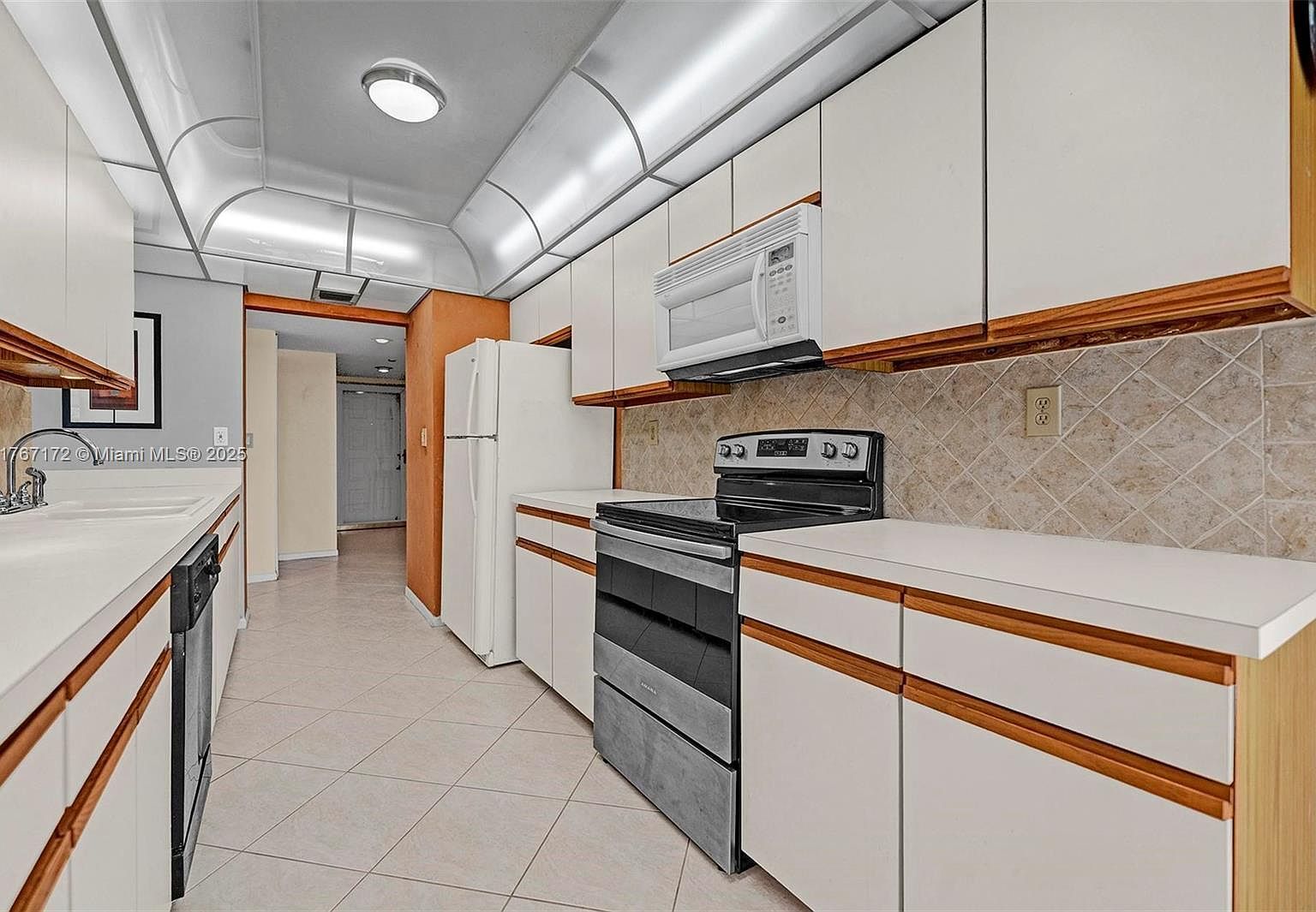 1470 Sheridan St APT 22C Hollywood, FL 33020 - Thumbnail 5