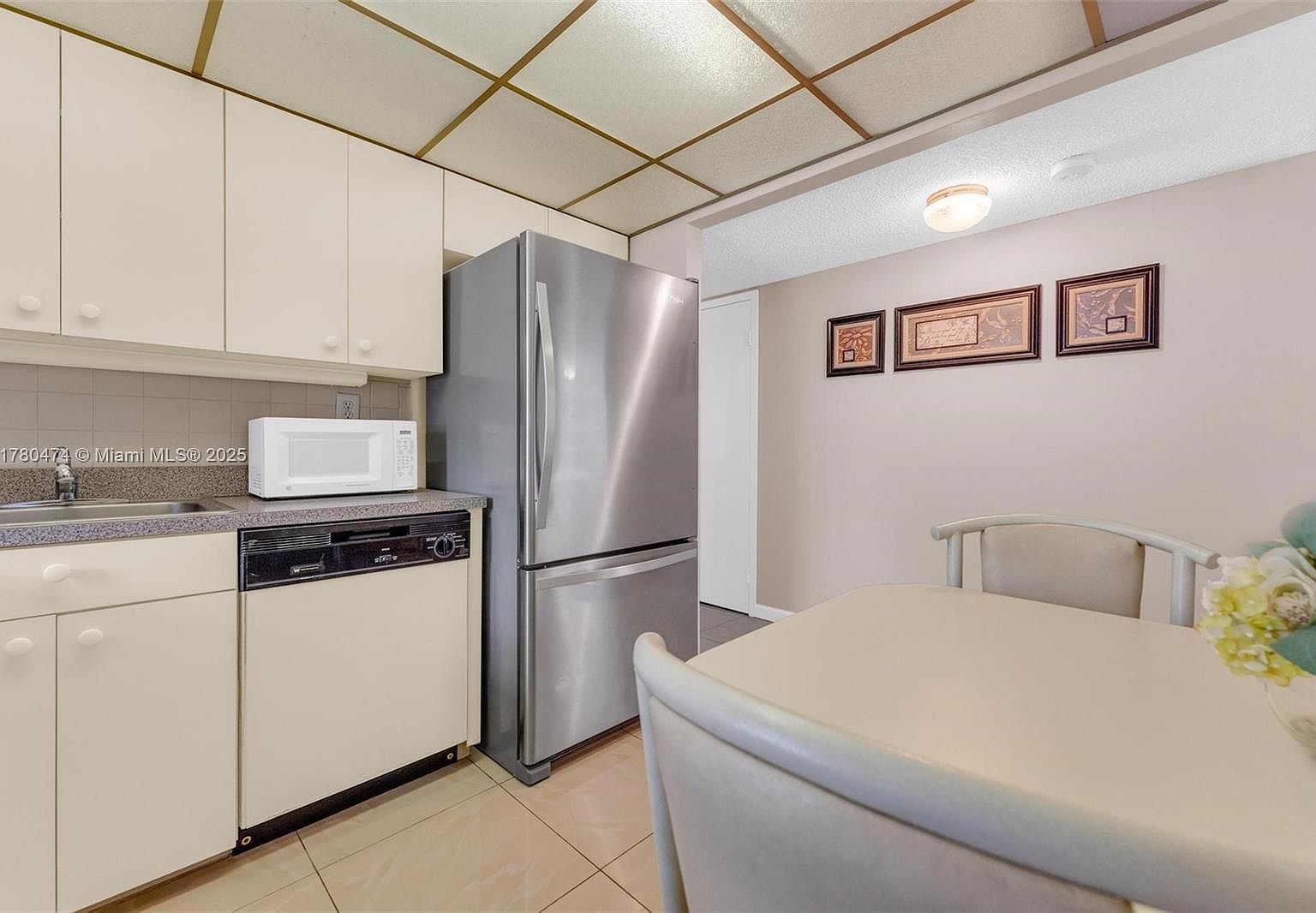 2101 Atlantic Shores Blvd APT 201 Hallandale, FL 33009 - Thumbnail 5