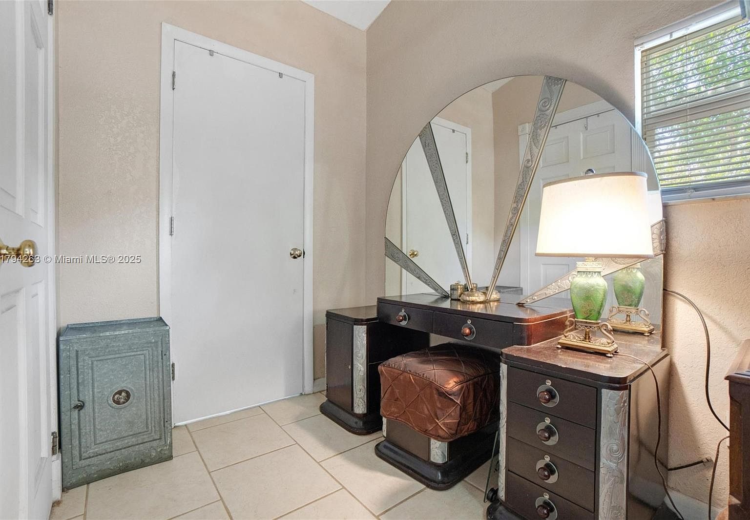 1438 Fletcher St Hollywood, FL 33020 - Thumbnail 5