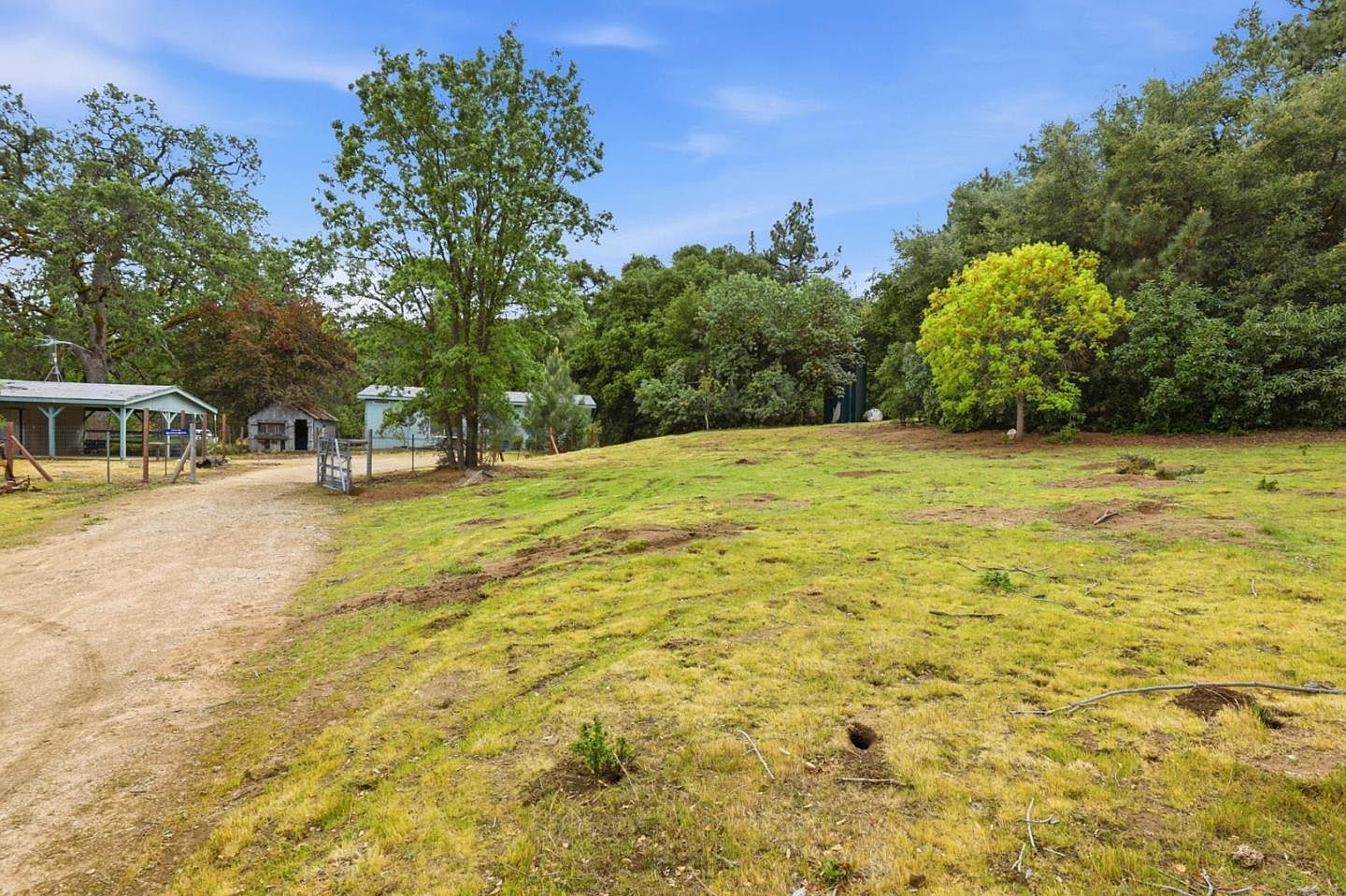 41800 Tassajara Rd Carmel Valley, CA 93924 - Thumbnail 5