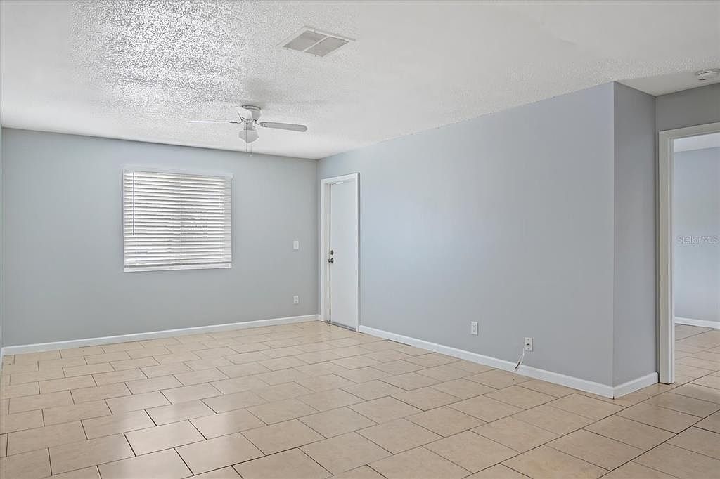 638 Golden Raintree Pl Brandon, FL 33510 - Thumbnail 5
