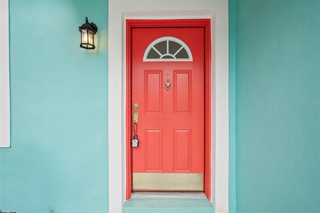 115 41st Ave NE Saint Petersburg, FL 33703 - Thumbnail 5