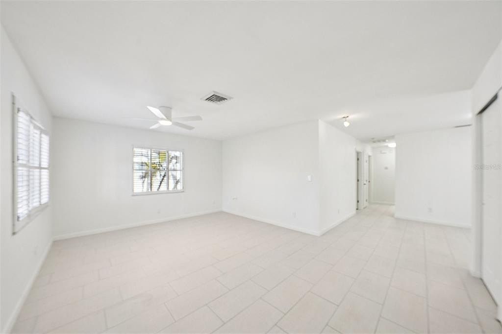 3843 Shore Acres Blvd NE Saint Petersburg, FL 33703 - Thumbnail 5