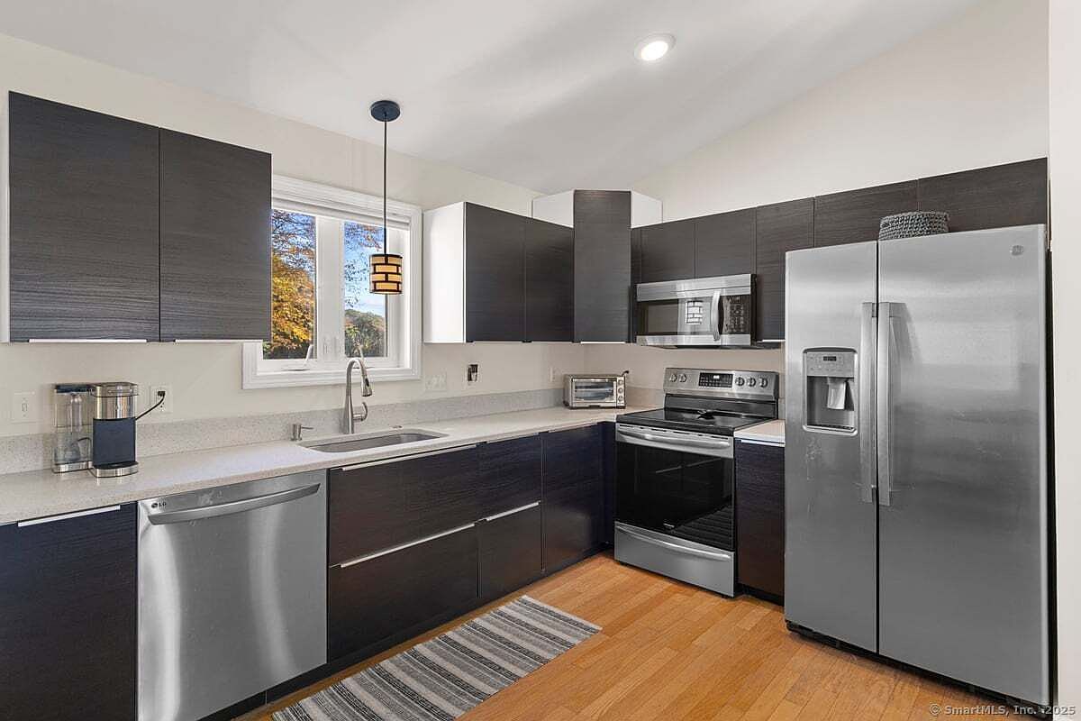 161 Grannis St New Haven, CT 06512 - Thumbnail 5