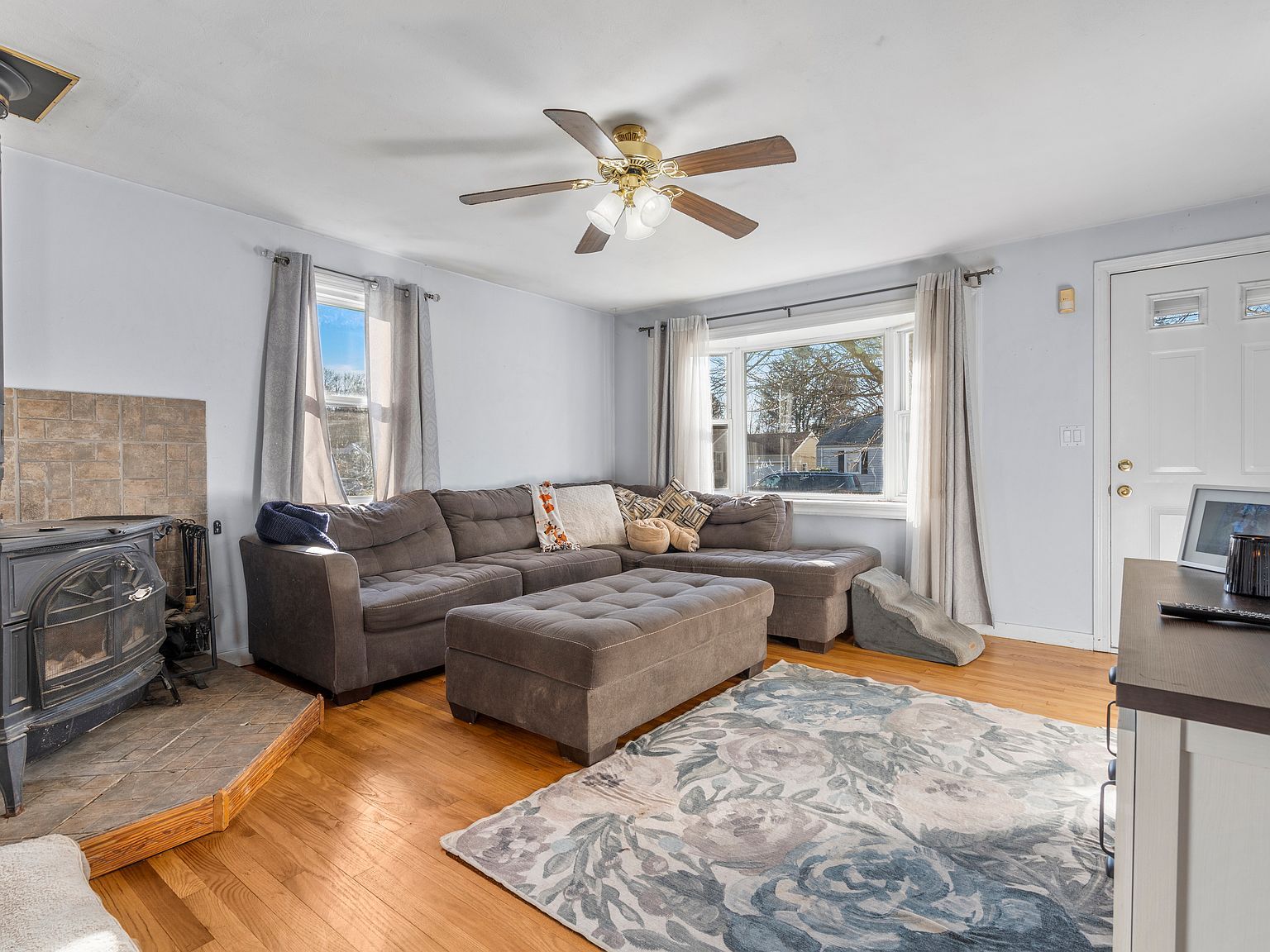 68 Dominican Rd Branford, CT 06405 - Thumbnail 5