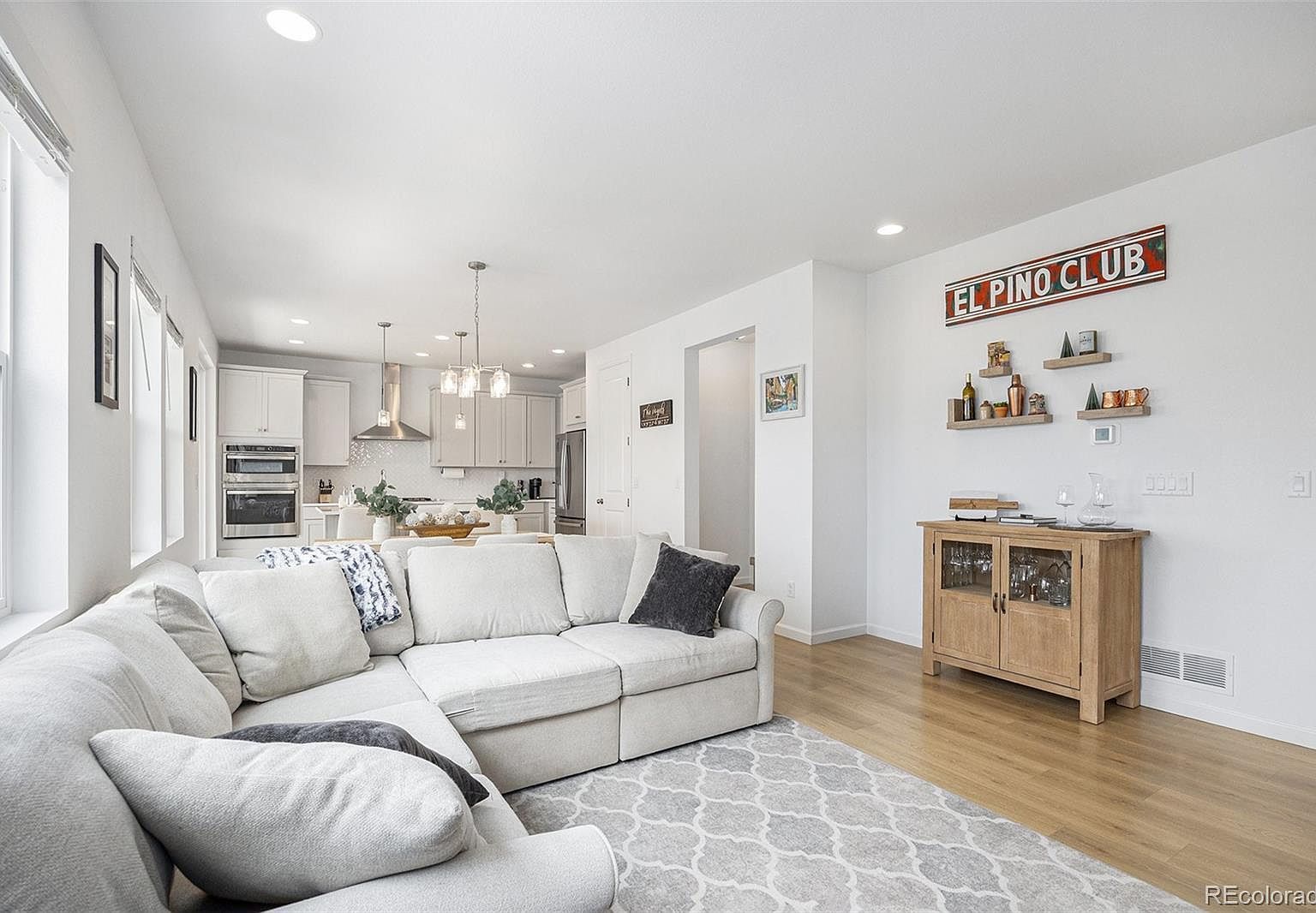 8215 Big Thompson St Littleton, CO 80125 - Thumbnail 5