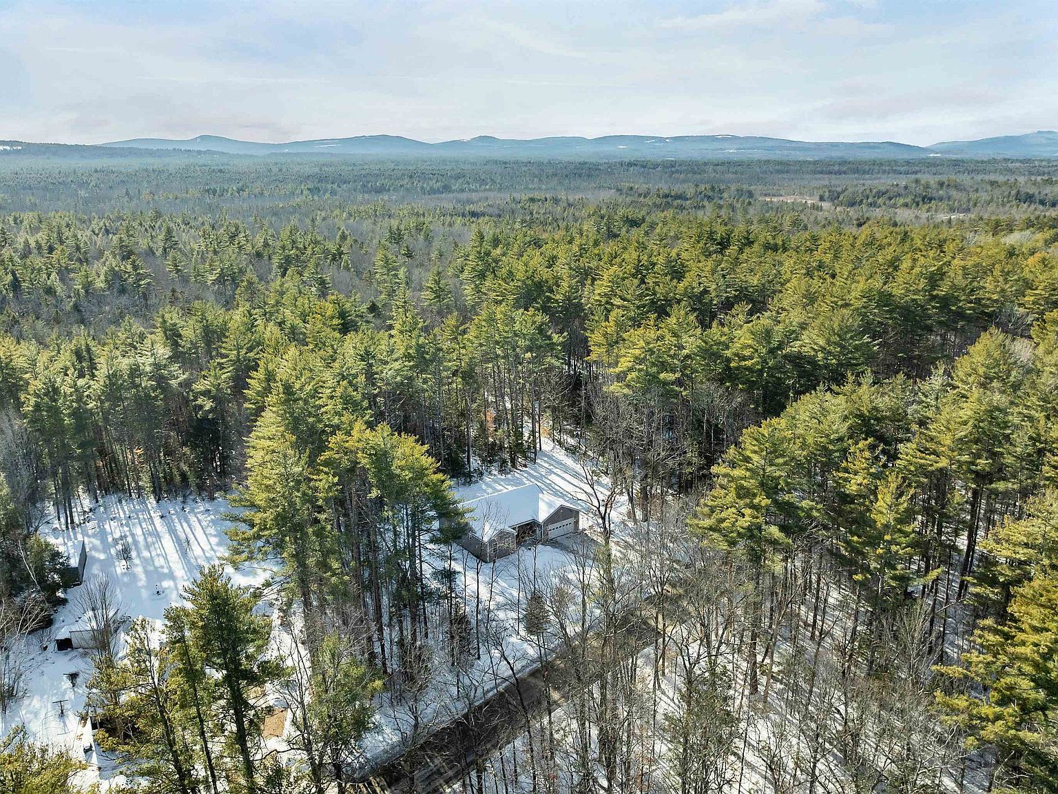 185 Town House Rd Effingham, NH 03882 - Thumbnail 5