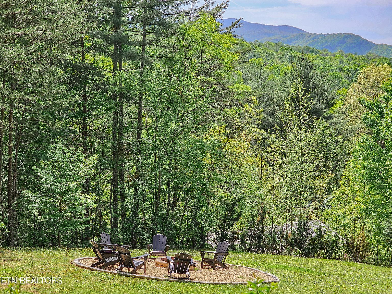 1223 Ski View Ln Sevierville, TN 37876 - Thumbnail 5