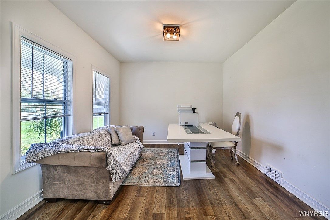 556 Pavement Rd Lancaster, NY 14086 - Thumbnail 5