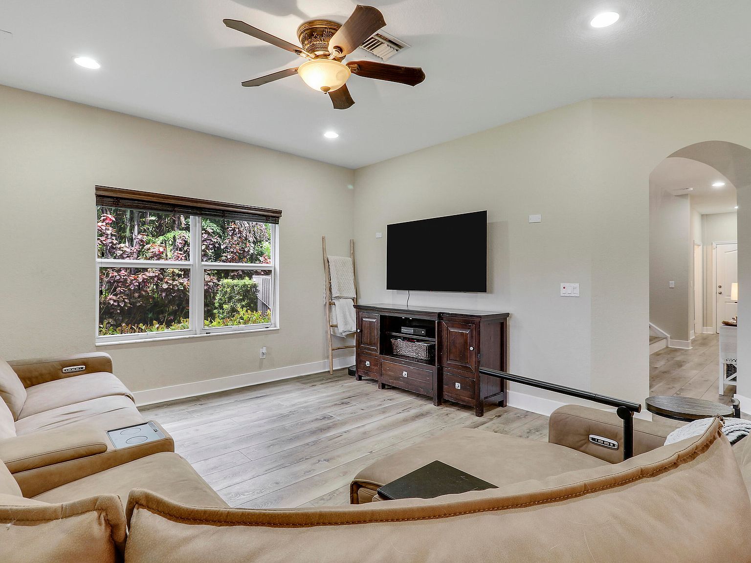 244 Behring Way Jupiter, FL 33458 - Thumbnail 5