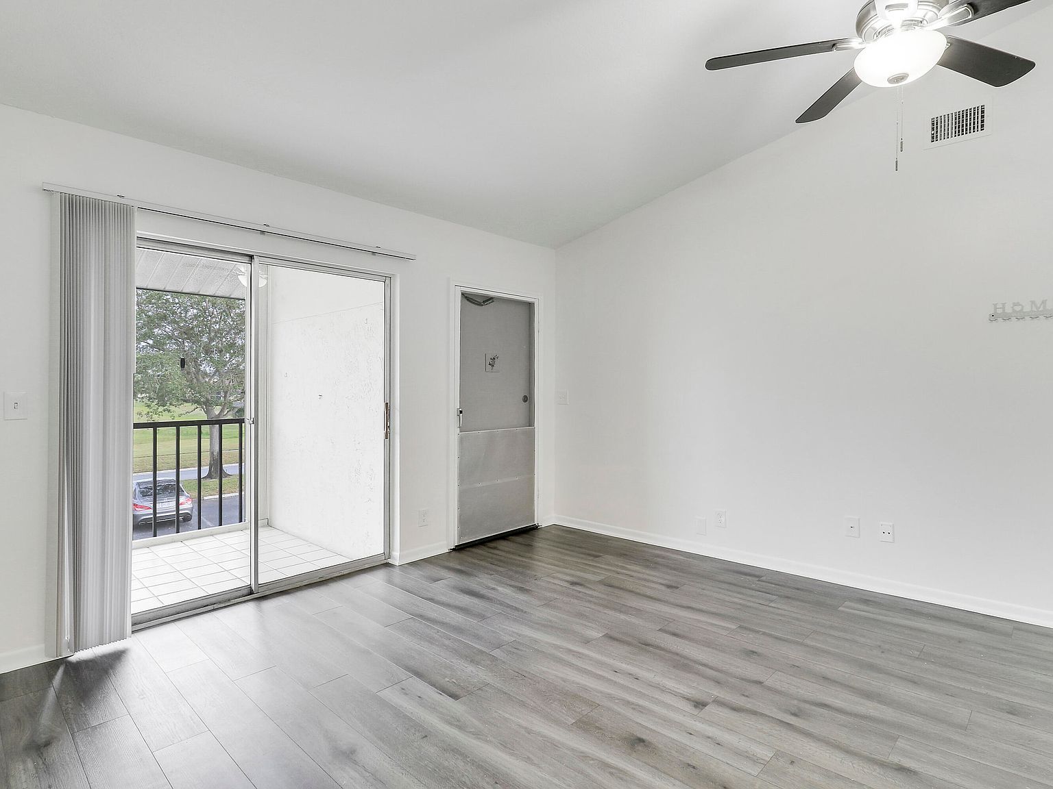 6392 Chasewood Dr APT F Jupiter, FL 33458 - Thumbnail 5