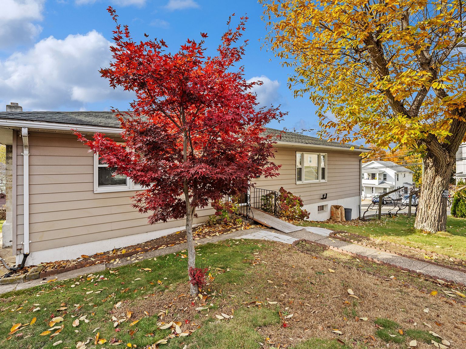 3 Maple Ter Naugatuck, CT 06770 - Thumbnail 5