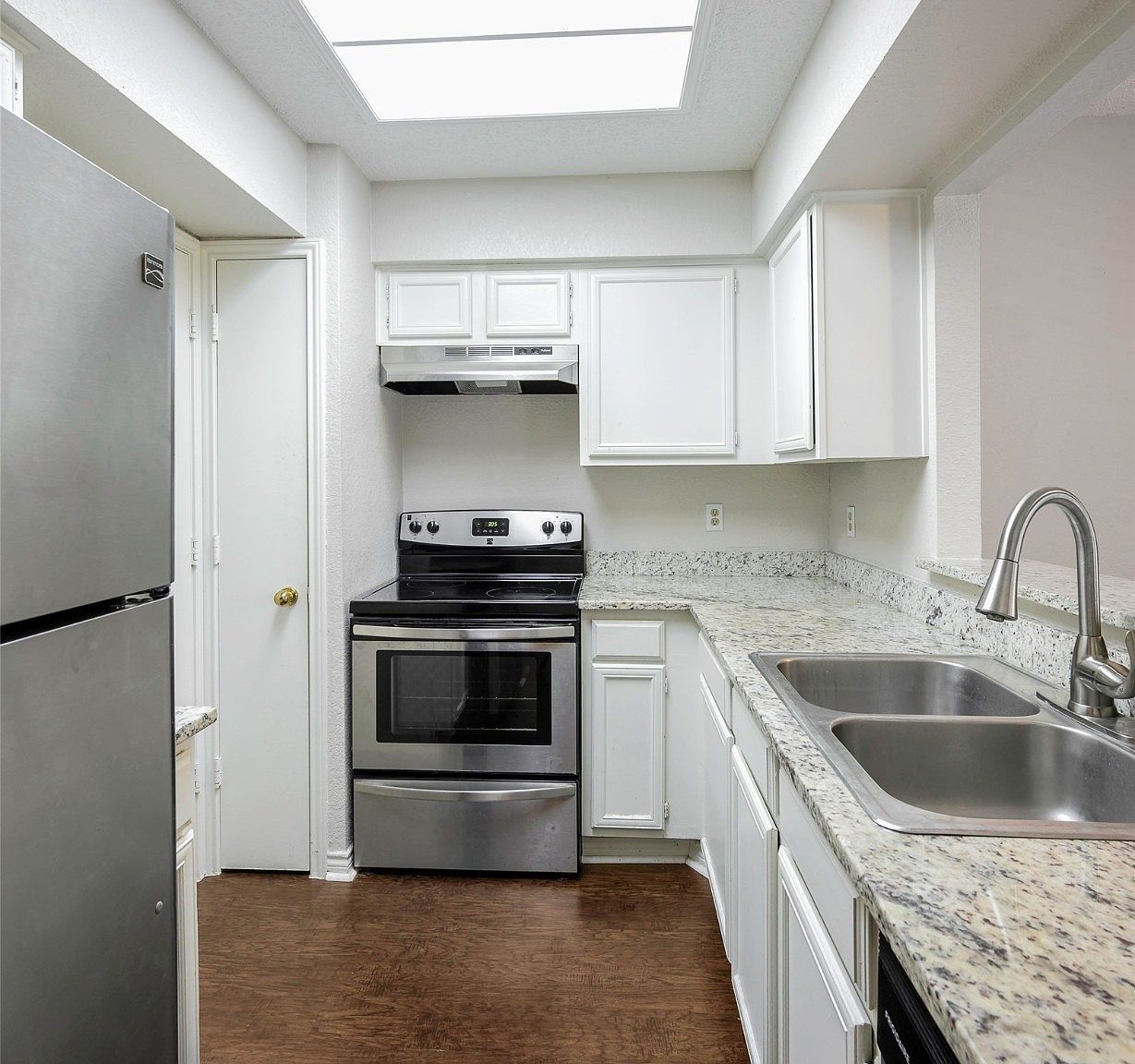 8600 Coppertowne Ln Dallas, TX 75243 - Thumbnail 5