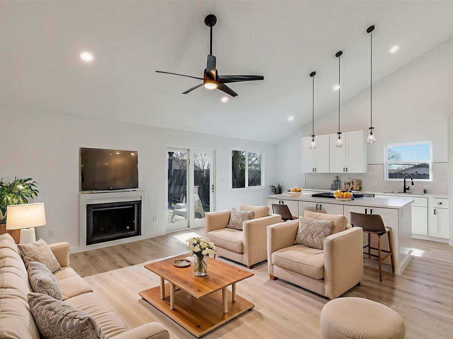 3405 Dunliegh Dr Austin, TX 78745 - Thumbnail 5