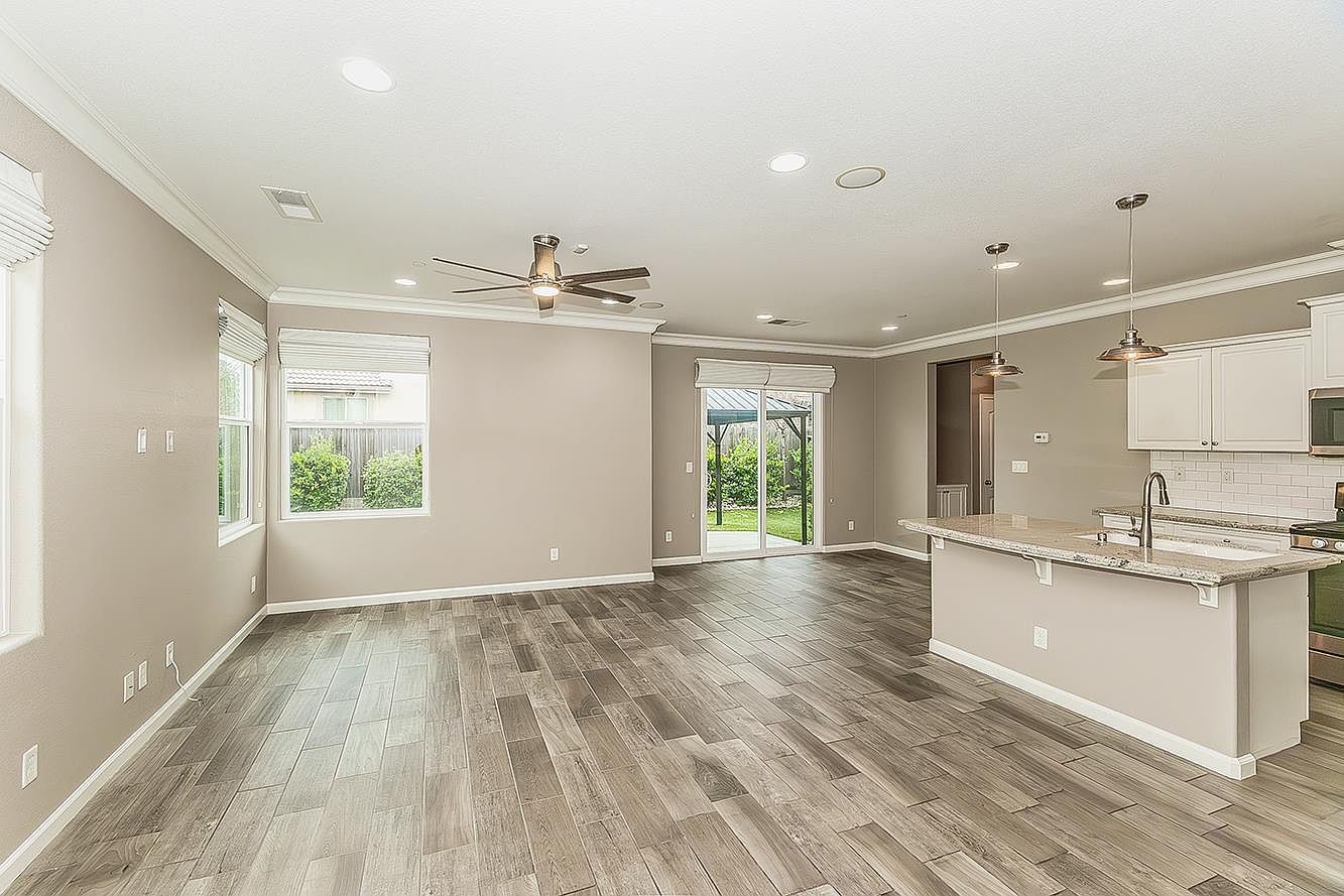 2047 E Makenna Dr Fresno, CA 93730 - Thumbnail 5