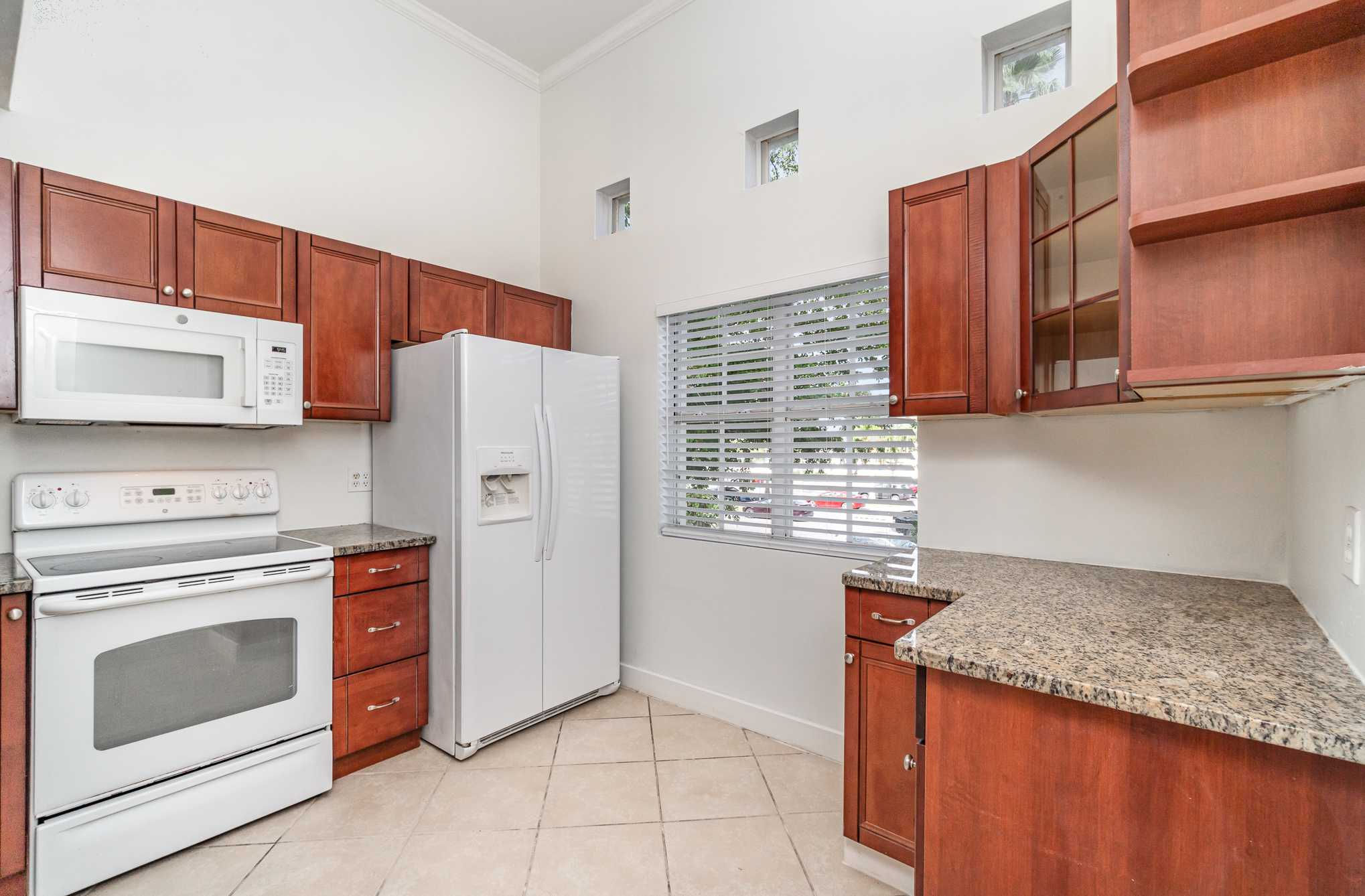 3419 Winkler Ave #522, Fort Myers, FL 33916, USA - Thumbnail 5