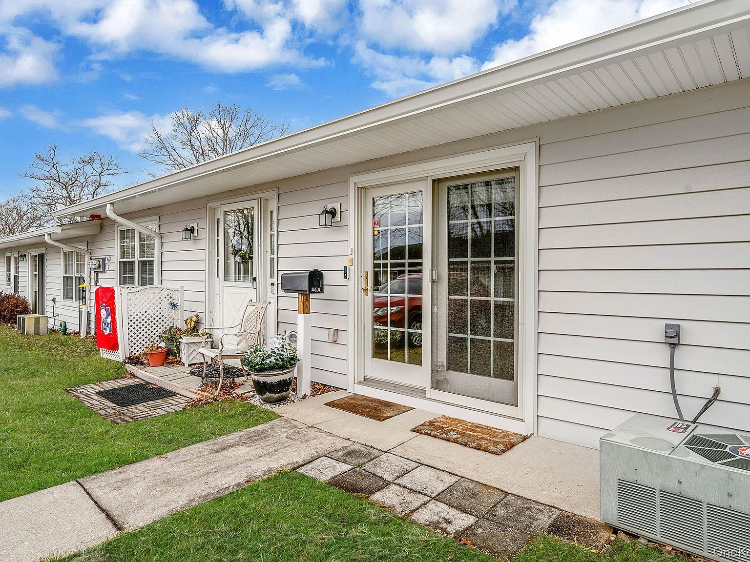 116B Exmore Ct Ridge, NY 11961 - Thumbnail 5