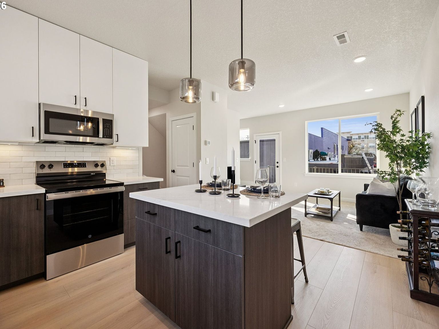 1733 SE Clatsop St Portland, OR 97202 - Thumbnail 5