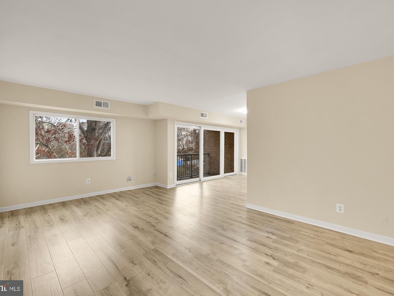2911 Charing Cross Rd APT 16 Falls Church, VA 22042 - Thumbnail 5