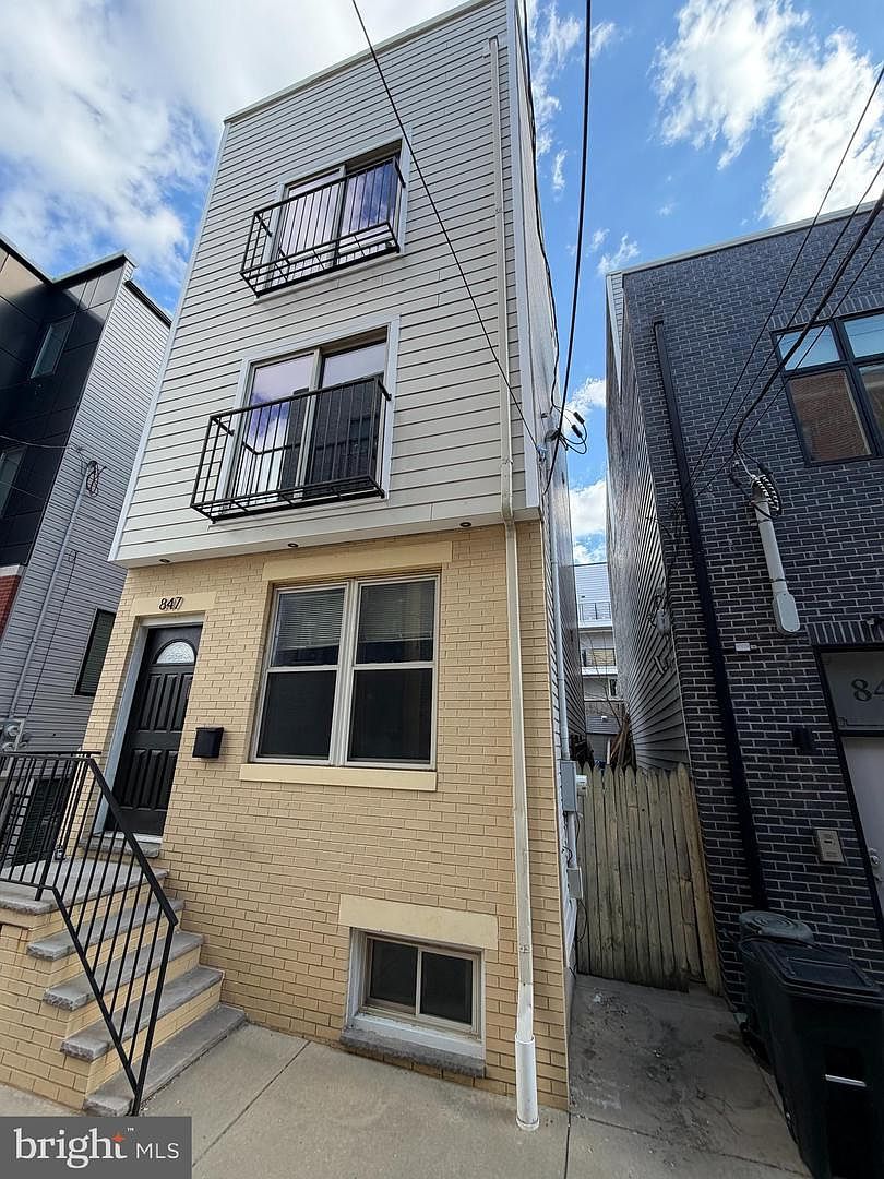 847 Cameron St Philadelphia, PA 19130 - Thumbnail 5