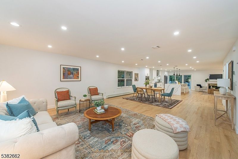 409 Washington St Carlstadt, NJ 07072 - Thumbnail 5