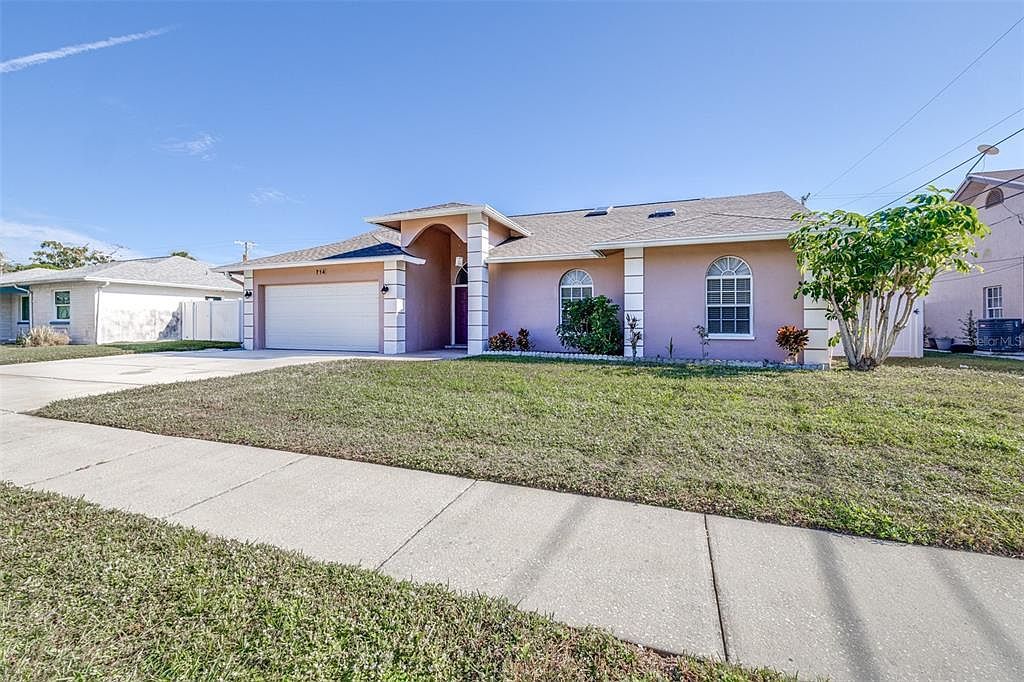 714 Charlotte Ave Tarpon Springs, FL 34689 - Thumbnail 5