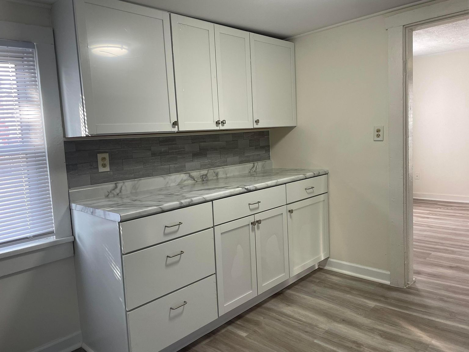 33 N High St Mount Sterling, OH 43143 - Thumbnail 5