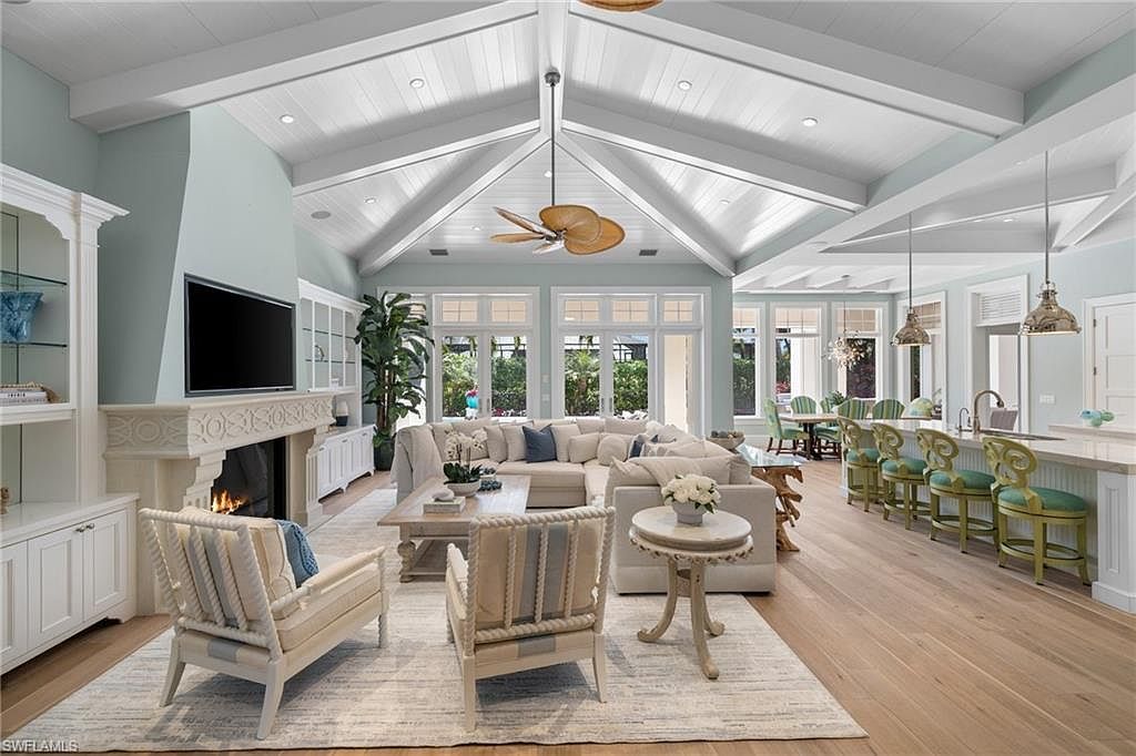 532 Pine Grove Ln Naples, FL 34103 - Thumbnail 5