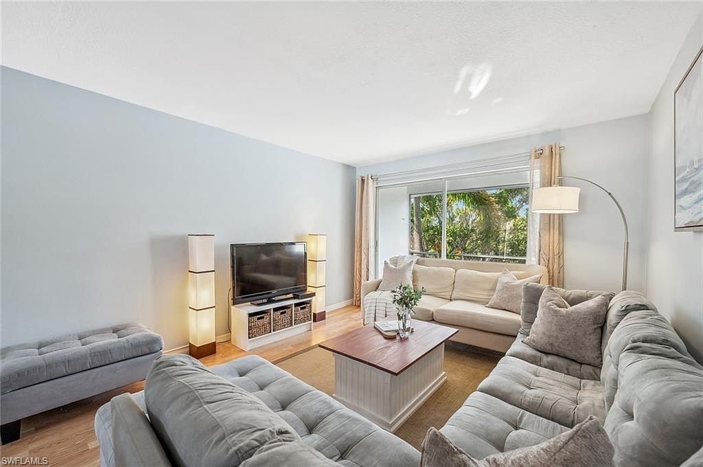 72 7th St S APT 305 Naples, FL 34102 - Thumbnail 5